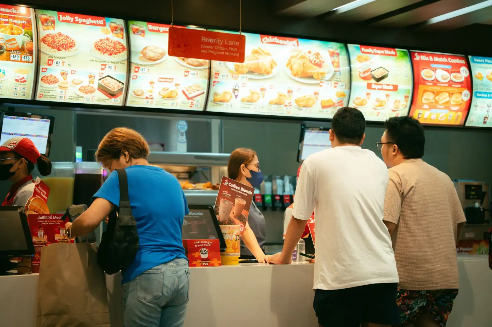 上海团餐服务标准化运营的实践与趋势分析